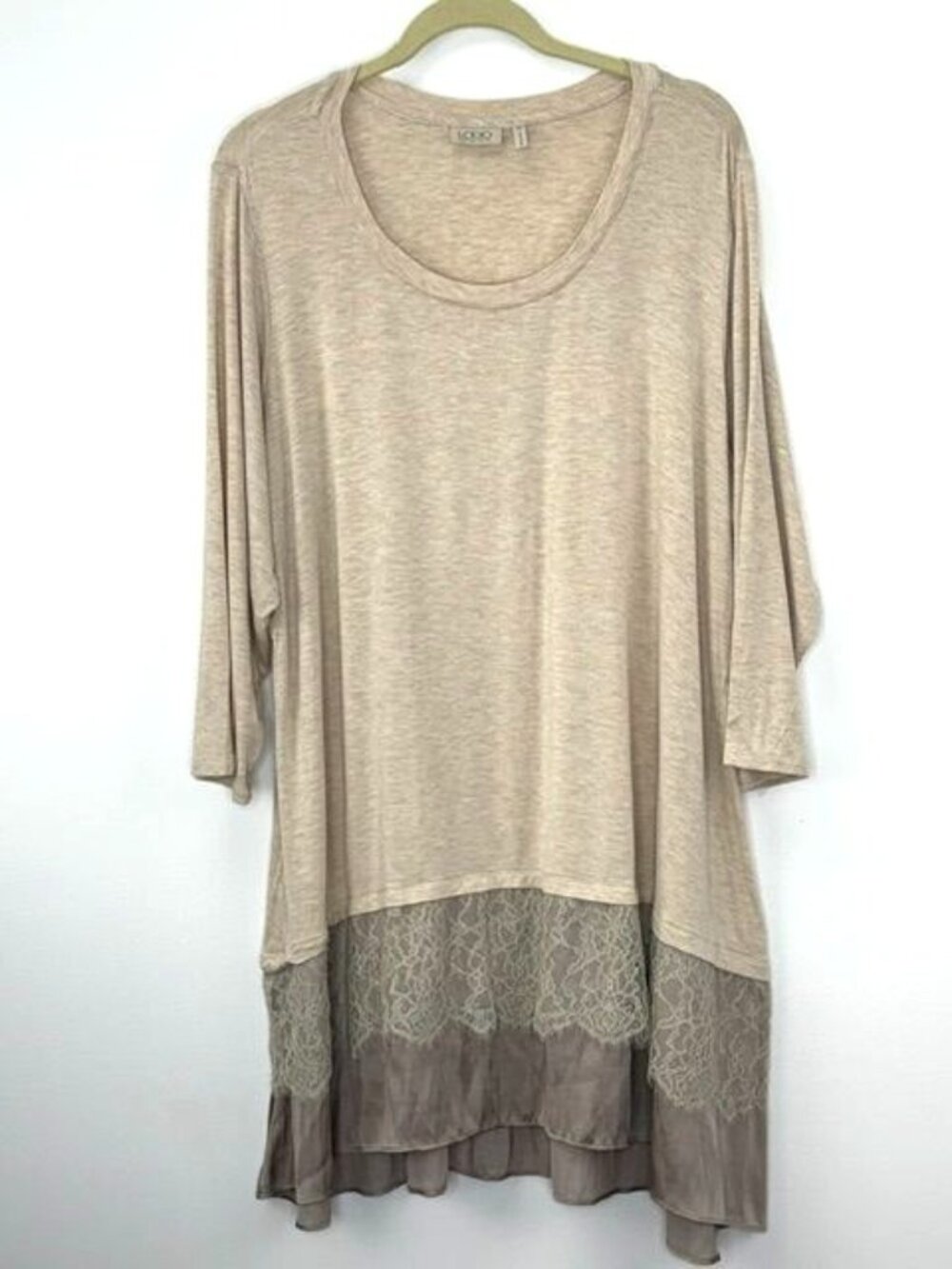 LOGO Lori Goldstein Oatmeal Lace Satin Layered Hem 3/4 Sleeve Tunic 2X - Picture 2 of 6